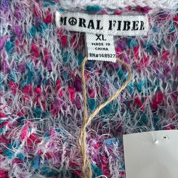Moral Fiber Pink and Blue Crew Neck Sweater very stretchy - Picture 3 of 6